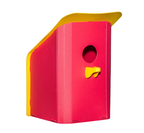 Kunststof birdhouse geïsoleerd — Stockfoto