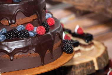 Çikolatalı pasta görünümü kapatın