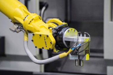 Endüstriyel robot makine