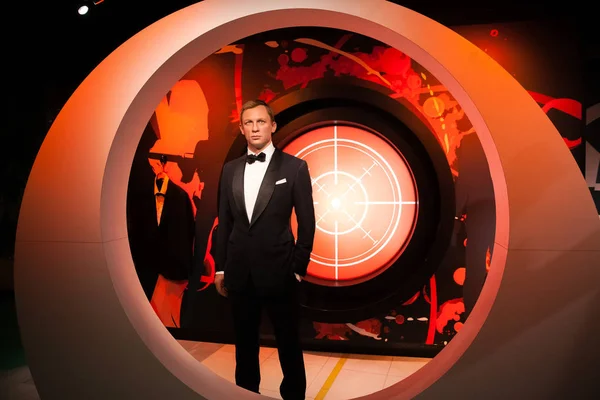 Tokoh lilin Daniel Craig sebagai James Bond 007 di museum lilin Madame Tussauds di Amsterdam, Belanda — Stok Foto