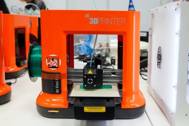 3D yazıcı Da Vinchi mini baskı kapatmak yukarıya oluşum sergi CeBIT 2017 yılında Hannover Messe, Almanya