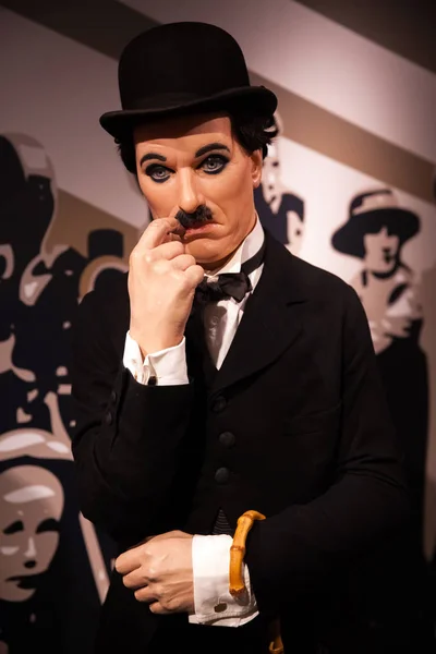 Figurine en cire de Sir Charles Spencer Charlie Chaplin, comédien de bande dessinée anglais au musée de cire Madame Tussauds à Amsterdam, Pays-Bas — Photo