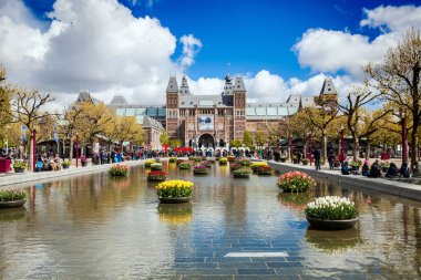 Ünlü göster harfler ben Amsterdam Rijksmuesum yanında Amsterdam, Hollanda