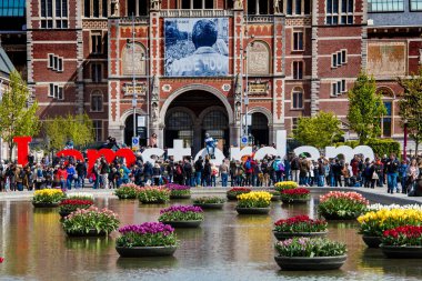 Ben Amsterdam işaret yakınındaki Rijksmuseum Amsterdam, Hollanda