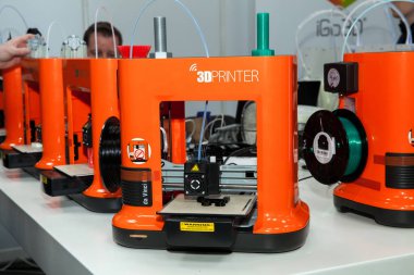 3D yazıcı Da Vinchi mini baskı kapatmak yukarıya oluşum sergi CeBIT 2017 yılında Hannover Messe, Almanya