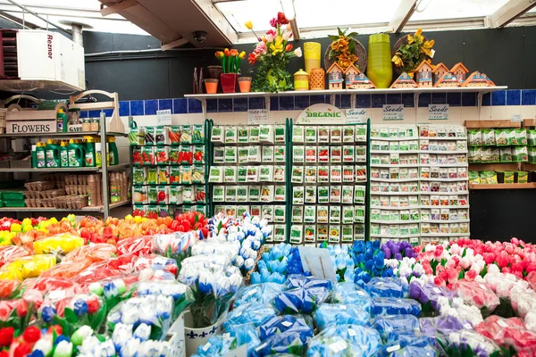Květinový trh v Amsterdamu city, Nizozemsko — Stock fotografie