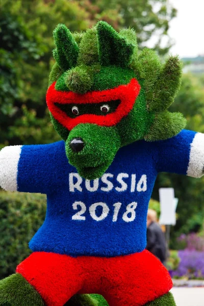 Grass made symbol of World Soccer Championship in Russia 2018 wolf called Zabivaka — Stock Photo, Image