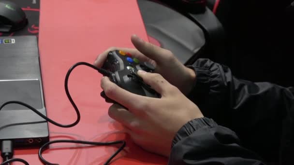 Αναπαραγωγή βίντεο παιχνίδι με joystick — Αρχείο Βίντεο