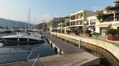 Porto Karadağ'Tivat