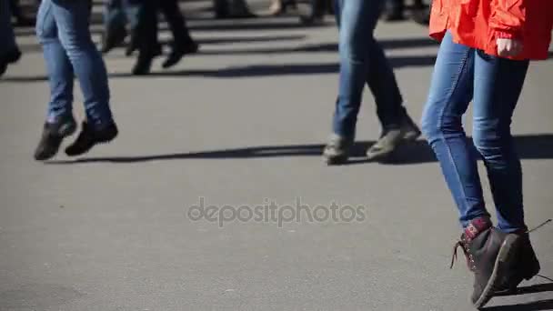 Gente bailando bailes irlandeses — Vídeos de Stock