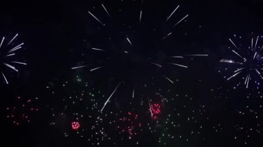 Şaşırtıcı havai fişek piroteknik gösterisi