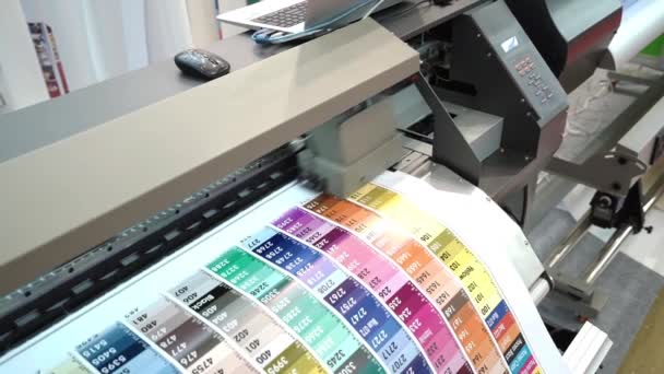 Impresión de plotter CMYK — Vídeo de stock