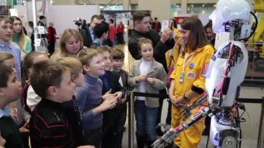 Robot tiyatrocu - insana ilişkin robot interaktif makine otomatik