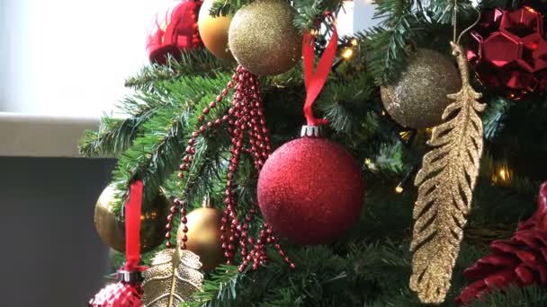 Decoración del árbol de Navidad y Año Nuevo — Vídeos de Stock