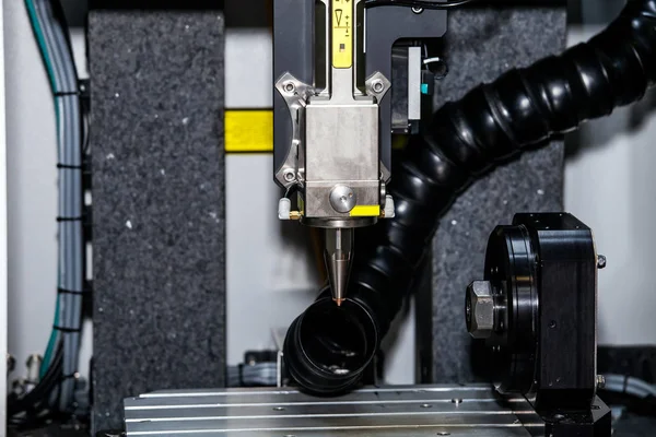 Multi-axa laser de prelucrare celula de lucru — Fotografie, imagine de stoc