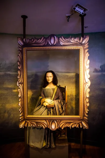 Mona Lisa in Madame Tussauds Wax museum in Amsterdam, Netherlands — Stock Photo, Image