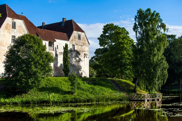 Jaunpils zamek w Łotwa — Zdjęcie stockowe