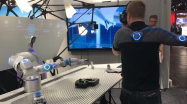 Festo Messe Hannover, Almanya'nın adil üzerinde biyonik işyeri sunulması