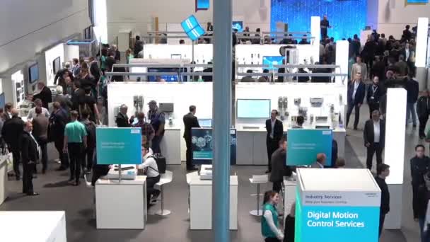 Siemens stoisko na targach Messe w Hanowerze, Niemcy — Wideo stockowe