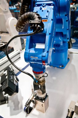 YASKAWA robot kol Messe Hannover, Almanya'nın adil üzerinde