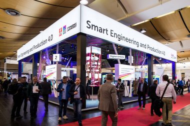 Akıllı mühendislik ve üretim 4.0 booth kürsüye Messe Hannover, Almanya'nın adil