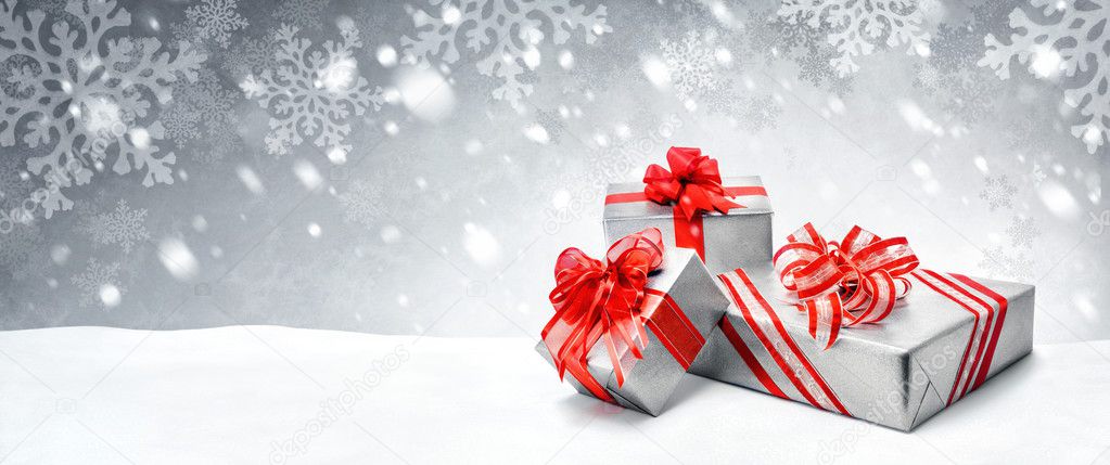 bandeau sur le thème de Noël avec hotte remplie de paquets cadeaux et de la  neige qui tombe Stock Illustration