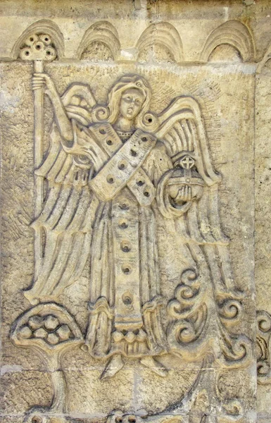 Angel girl. Frammento della decorazione a rilievo della Chiesa dell'Intercessione — Foto Stock