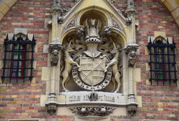 The coat of arms above the gates of the hospital St. Yana