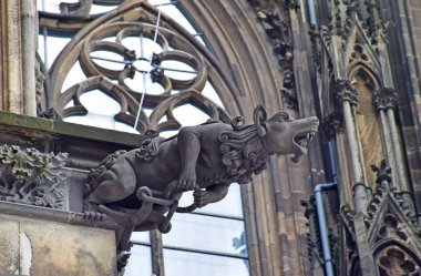 Gargoyle - Köln Katedrali, kurt kurt adam