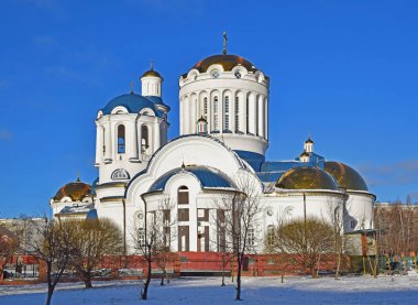 Rusya, Moskova, Ocak 2018. Güney cephe, kilise, Moskova Azizler. 2003-2015 klasik unsurları ile Rus-Bizans tarzında inşa edilmiş. Viktor Zakharov mimar.