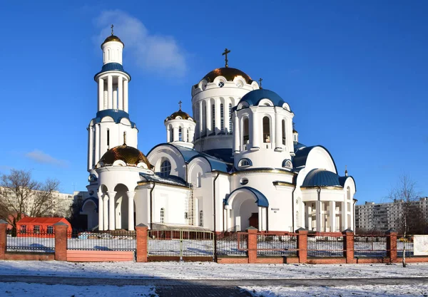 俄罗斯 莫斯科 2018年1月 所有莫斯科圣人的教会的一般看法 建于2003 2015 的俄罗斯 拜占庭风格与古典主义的元素 建筑师维克多 Zakharov — 图库照片