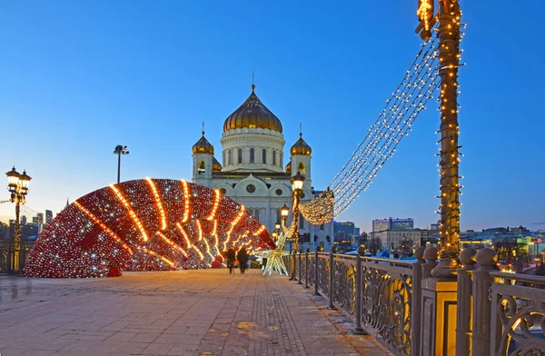 Riprese Serali Mosca Vicino Alla Cattedrale Cristo Salvatore Cremlino Russia — Foto Stock