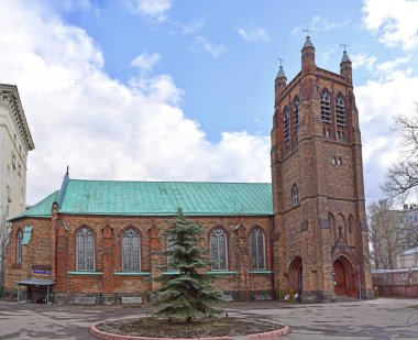 Kilise binası 1882-1884 yılları arasında mimar Boris Freudenberg önderliğinde Richard Freeman tarafından tasarlandı. Rusya, Moskova, Şubat 2012