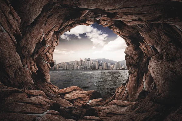 Túnel de rocas que conduce hasta el habour — Foto de Stock