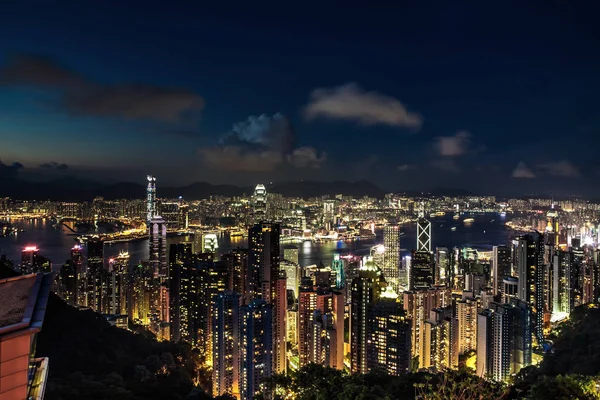 Hong Kong av natt - distriktet Wan Chai — Stockfoto