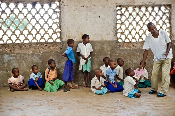 Bambini africani Kenya. Mombasa. 25 gennaio 2012 — Foto Stock