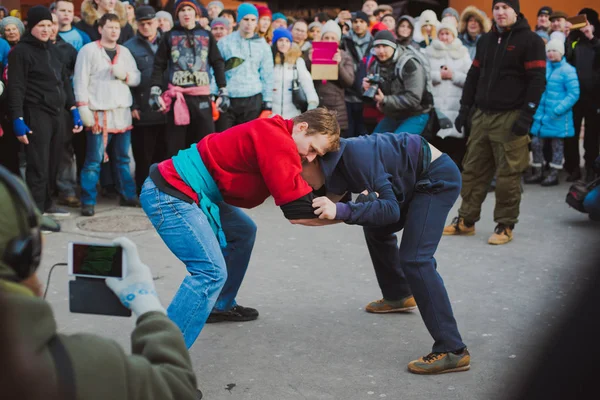 Rusland. Moskou. Rode plein. 26 februari 2017. massale strijd van hooligans en fans — Stockfoto