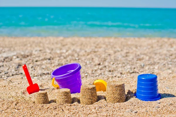 Giocattoli Torte Sabbia Sulla Spiaggia — Foto Stock