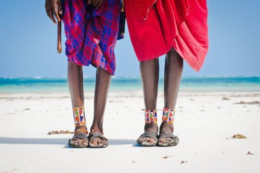 ayakları erkekler araba lastikleri okyanus fon Masai kabilesi Ayakkabı yapılmış