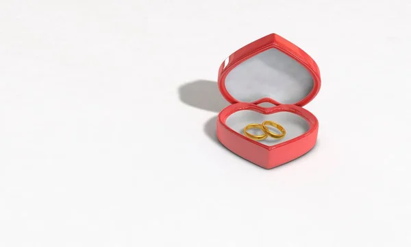 Kroužky ve tvaru srdce box 3d obrázek — Stock fotografie