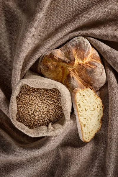 Brood op een zak — Stockfoto