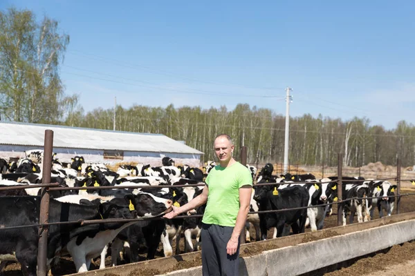 Landwirtschaft, Landwirtschaft, Menschen und Tierhaltung — Stockfoto