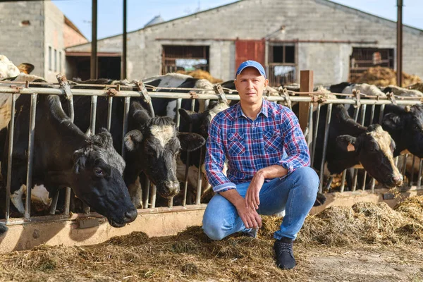 Portrait of a man on livestock ranches. — Stock Photo, Image