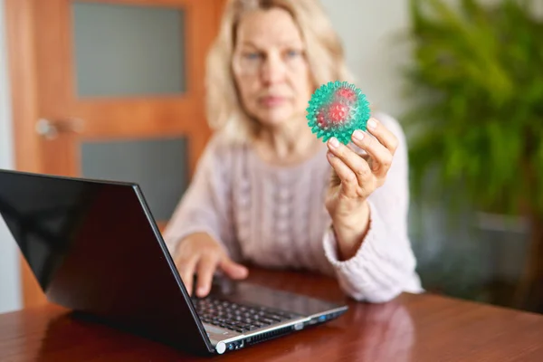 Woman Sitting Laptop Looking Information Concept Fever Flue Virus — Stock Photo, Image