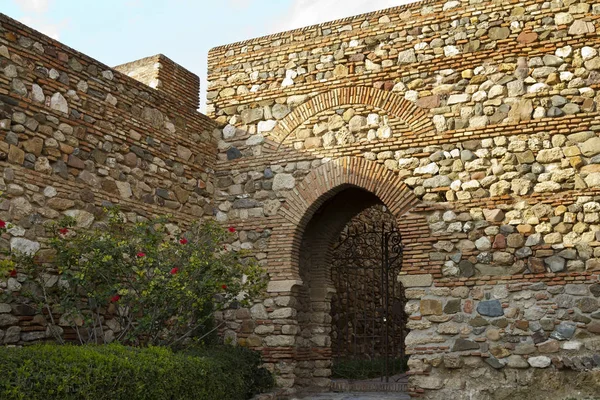 Wewnętrzne bramy w Alcazaba de Malaga — Zdjęcie stockowe