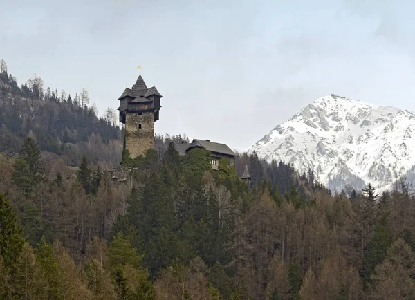 Niederfalkenstein zamek Barbakan — Zdjęcie stockowe