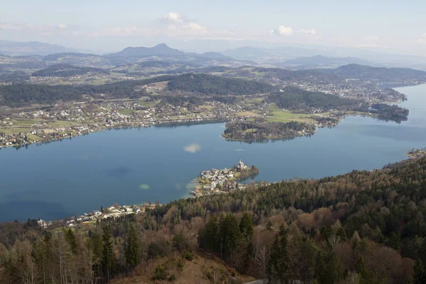 Maria Worth and Woerthersee lake — Stock Photo, Image