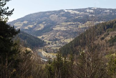 Lungau Nockberge dağ ve nehir Mur