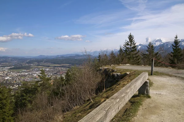 Panorámás kilátás nyílik a Gail-völgyben Villach — Stock Fotó