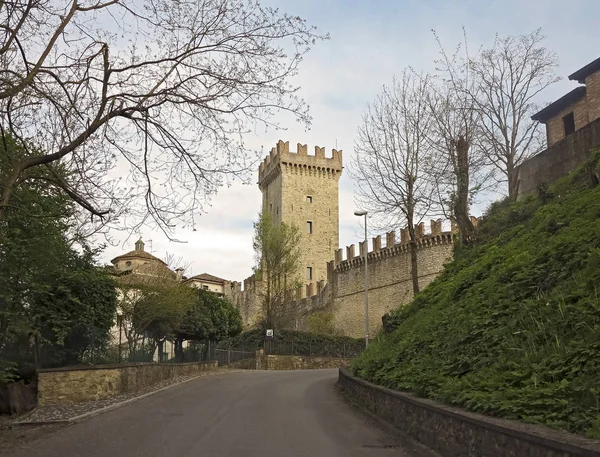 Castello di Vigoleno — стокове фото